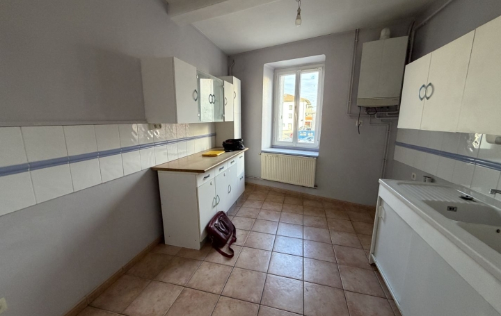 3 Pièces CHALAMONT (01320)  70 m2 158 000 € 