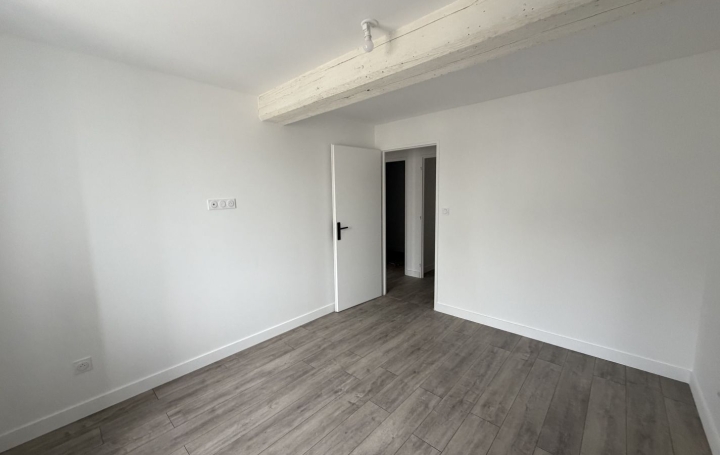 3 Pièces SAINT-PAUL-DE-VARAX (01240)  79 m2 225 000 € 