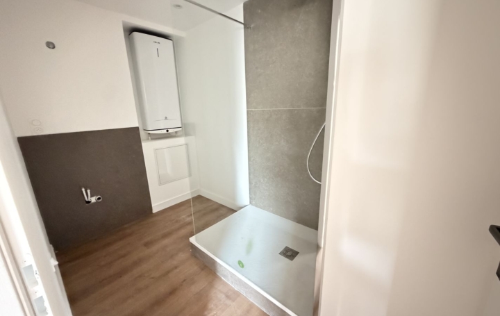 5 Pièces SAINT-PAUL-DE-VARAX (01240)  110 m2 302 000 € 
