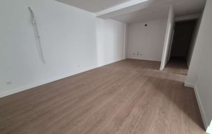 4 Pièces SAINT-PAUL-DE-VARAX (01240)  89 m2 258 000 € 