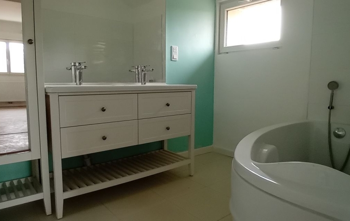 Maison CHALAMONT (01320)  115 m2 304 500 € 