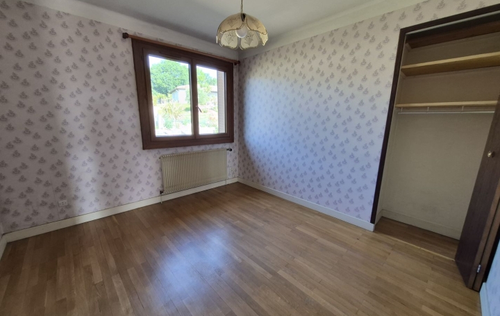 Maison CHALAMONT (01320)  164 m2 315 000 € 