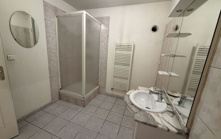2 Pièces PONT-DE-VAUX (01190)  52 m2 70 000 € 
