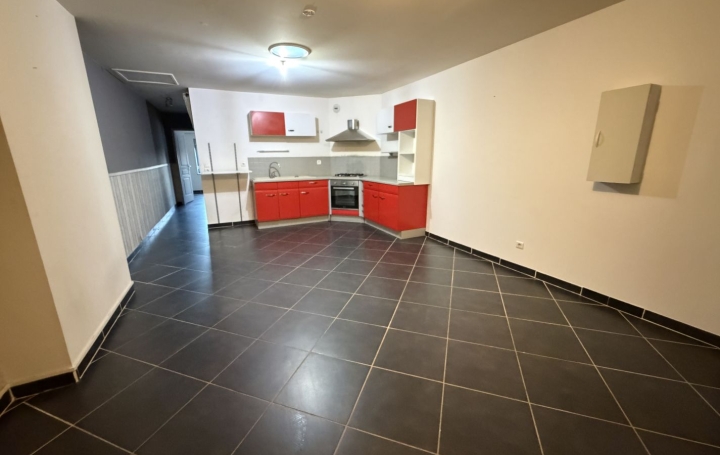 2 Pièces PONT-DE-VAUX (01190)  52 m2 70 000 € 