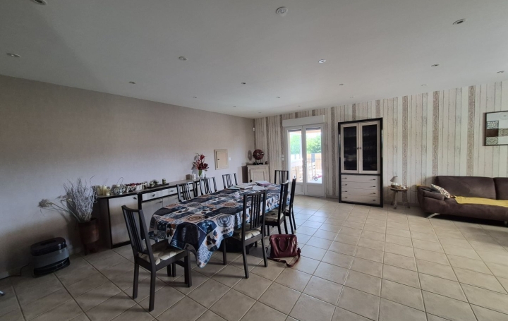 Maison SAINT-BENIGNE (01190)  129 m2 360 000 € 