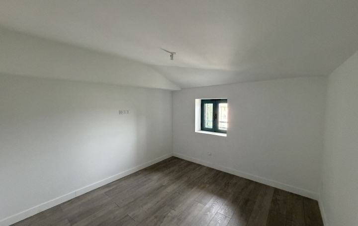 3 Pièces SAINT-PAUL-DE-VARAX (01240)  73 m2 190 000 € 