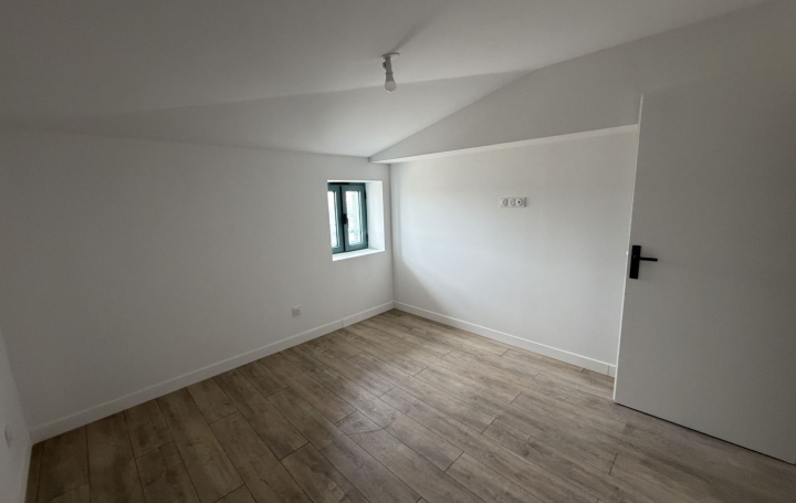 3 Pièces SAINT-PAUL-DE-VARAX (01240)  73 m2 190 000 € 