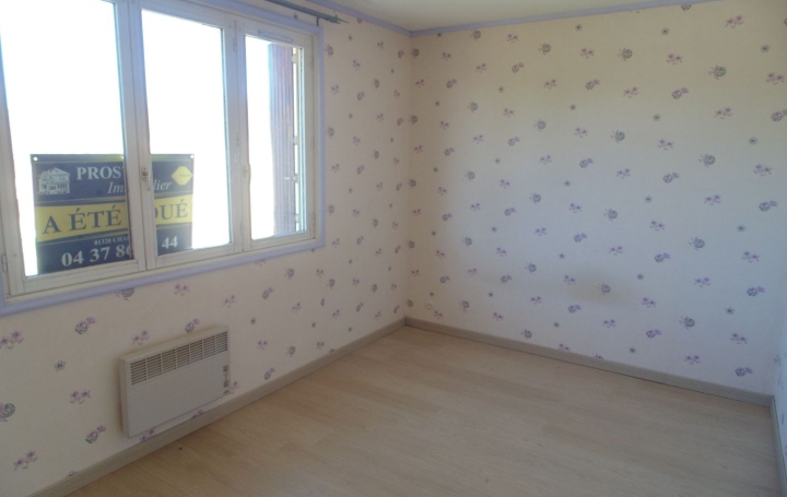 3 Pièces DOMPIERRE-SUR-VEYLE (01240)  84 m2 120 000 € 