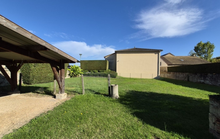 Local d'activité FLEURVILLE (71260)  284 m2 265 000 € 