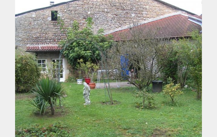 Réseau Immo-diffusion : Maison de village  SAINT-JEAN-LE-VIEUX  115 m2 190 000 € 