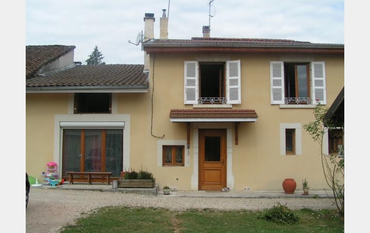 Réseau Immo-diffusion : Maison de village  DRUILLAT  127 m2 209 000 € 