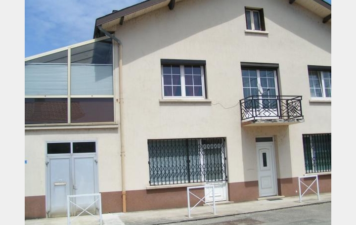 Réseau Immo-diffusion : Maison de village  VILLEREVERSURE  175 m2 180 000 € 