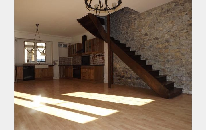 Réseau Immo-diffusion : Maison de village  ARGIS  165 m2 173 000 € 