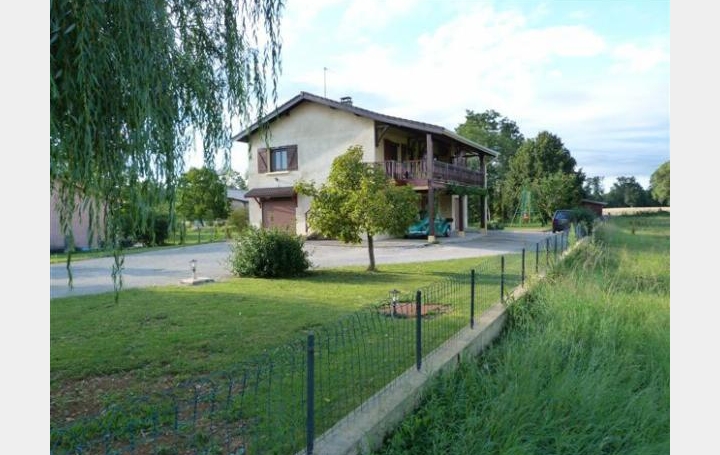 Réseau Immo-diffusion : Maison  VILLEREVERSURE  180 m2 210 000 € 