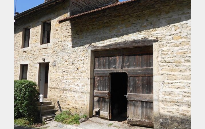 Réseau Immo-diffusion : Maison de village  CONAND  90 m2 77 000 € 