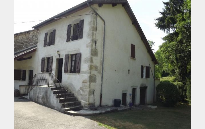 Réseau Immo-diffusion : Maison de village  AMBERIEU-EN-BUGEY  150 m2 195 000 € 