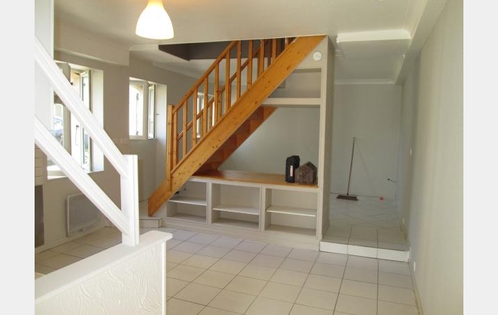 Réseau Immo-diffusion : Maison de village  LENT  70 m2 105 000 € 