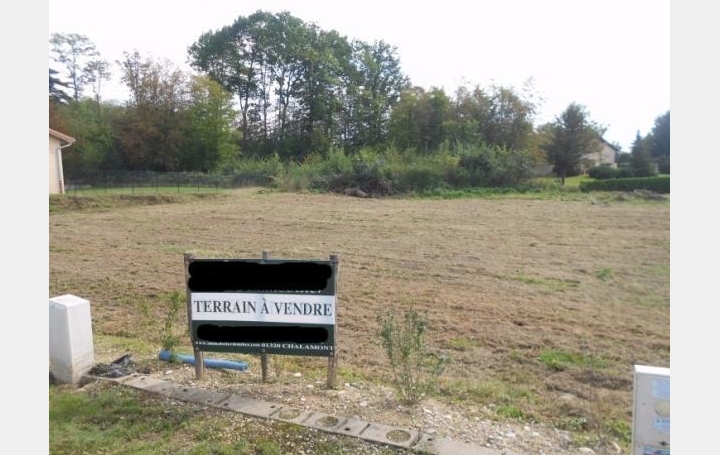 Réseau Immo-diffusion : Terrain  VERSAILLEUX   94 500 € 