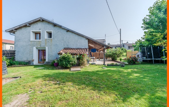 Maison PEROUGES (01800)  160 m2 385 000 € 