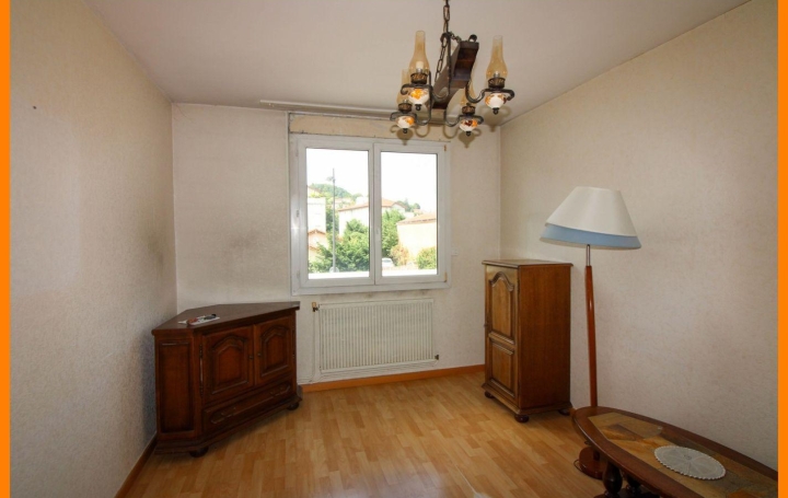4 Pièces MONTLUEL (01120)  84 m2 175 000 € 