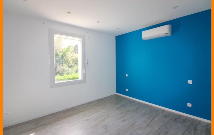 Villa THIL (01120)  200 m2 475 000 € 