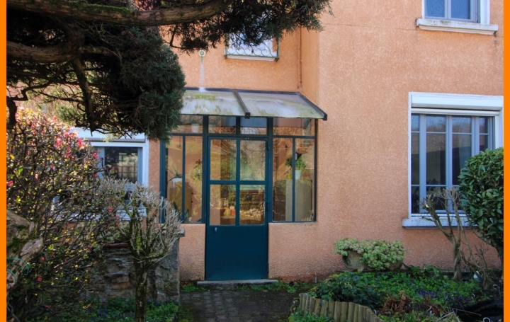 Maison MIRIBEL (01700)  116 m2 395 000 € 