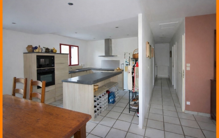 Villa DAGNEUX (01120)  90 m2 420 000 € 