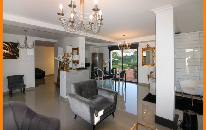 Maison LA BOISSE (01120)  205 m2 714 000 € 