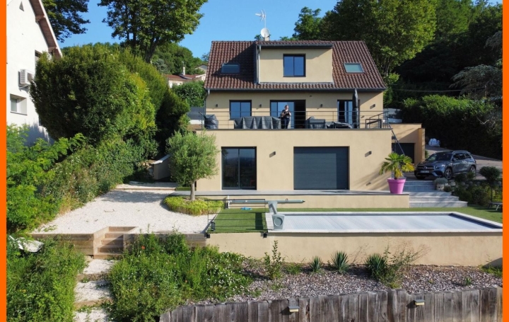 Villa MIRIBEL (01700)   950 000 € 