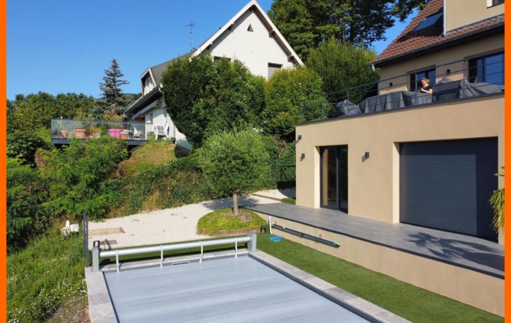 Villa MIRIBEL (01700)   950 000 € 
