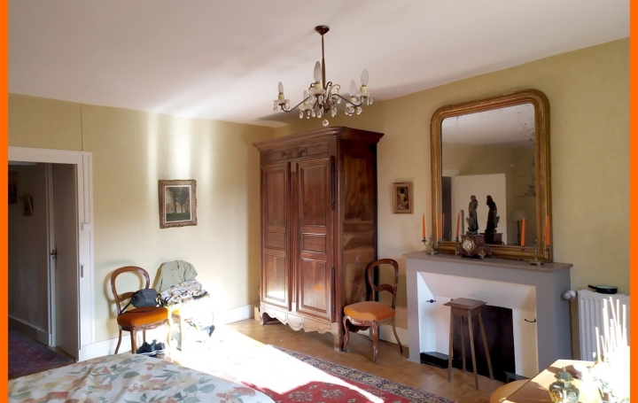 Maison SAINT-MARTIN-DU-MONT (01160)  150 m2 330 000 € 