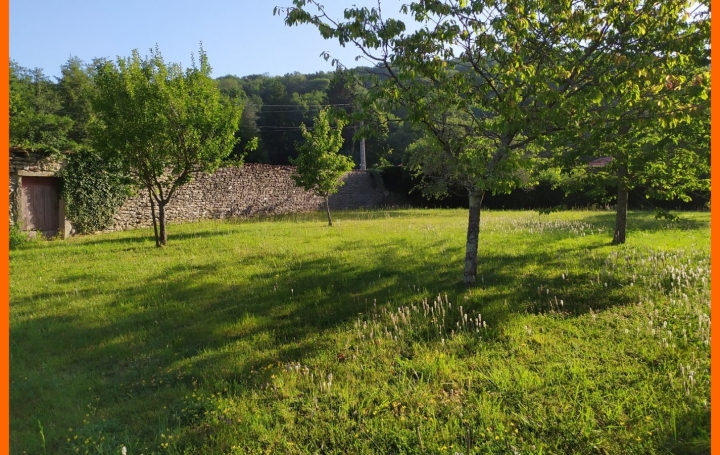 Maison SAINT-MARTIN-DU-MONT (01160)  150 m2 330 000 € 