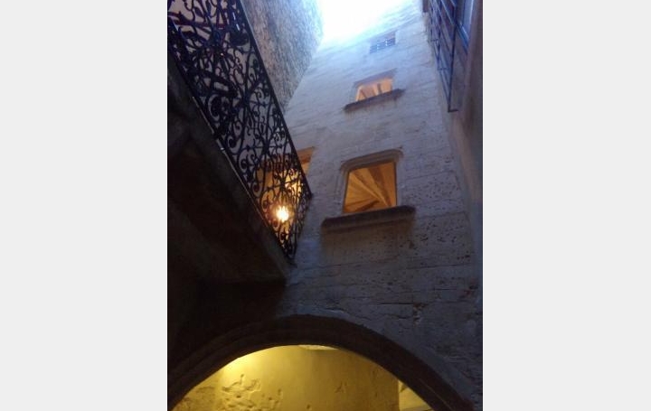 2 Pièces NIMES (30000)  23 m2 500 € 