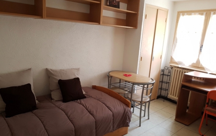 Appartement NIMES (30000) 18 m<sup>2</sup> 330 € 
