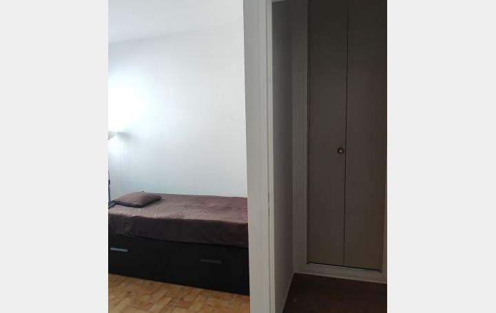 Studio NIMES (30000)  20 m2 450 € 