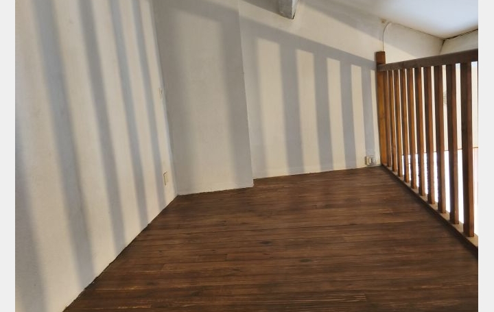 2 Pièces SAINT-MAXIMIN (30700)  40 m2 550 € 