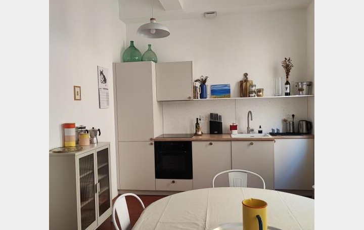 3 Pièces LA CIOTAT (13600)  55 m2 1 350 € 