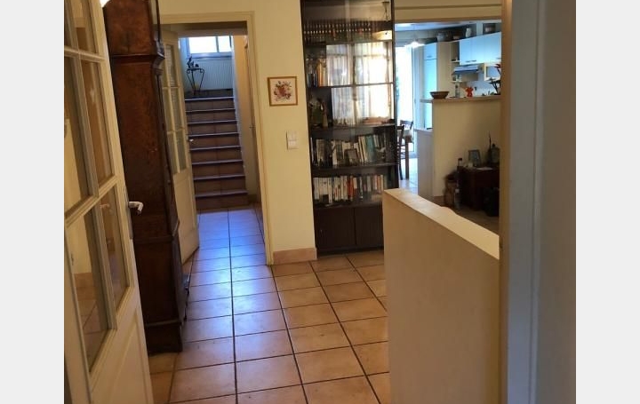 Maison de ville ORANGE (84100)  89 m2 900 € 