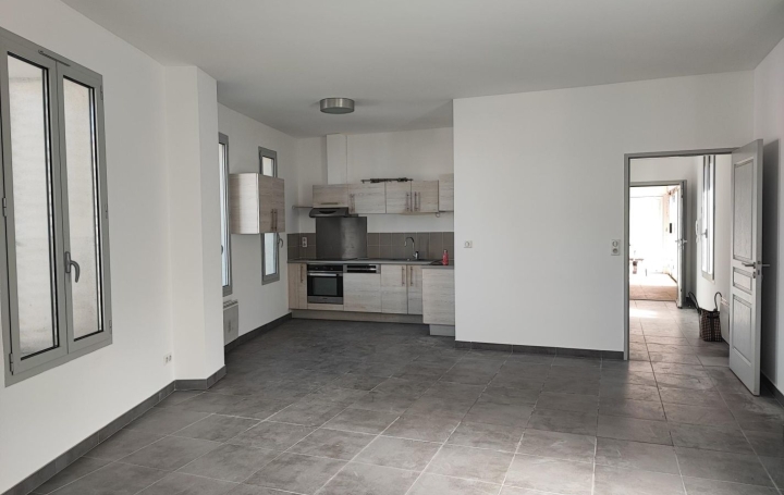 2 Pièces LANGLADE (30980)  70 m2 800 € 