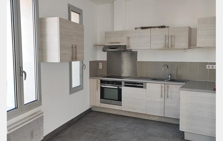 2 Pièces LANGLADE (30980)  70 m2 800 € 