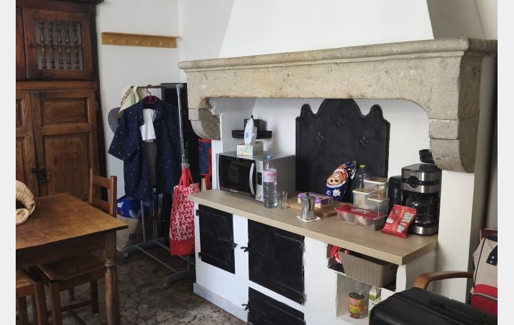 Studio NIMES (30000)  22 m2 420 € 