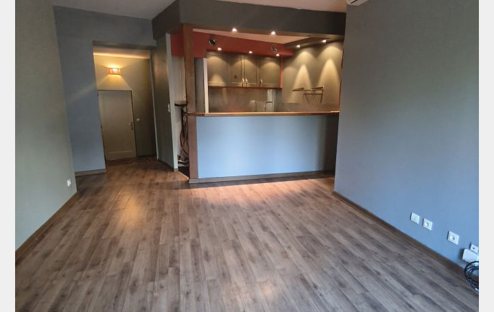 2 Pièces NIMES (30000)  53 m2 620 € 