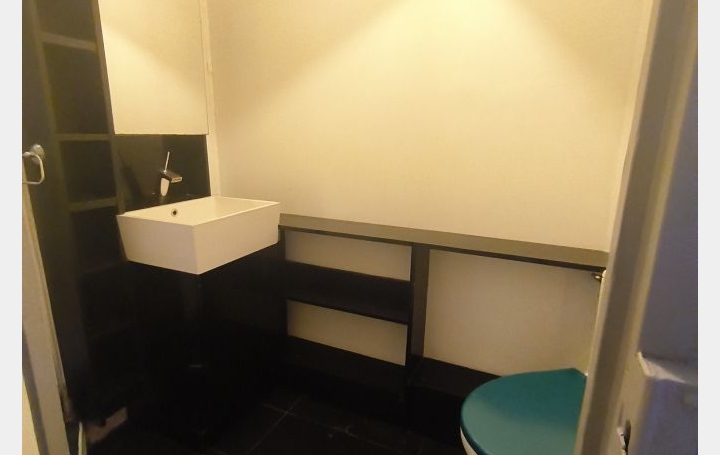 2 Pièces NIMES (30000)  53 m2 620 € 