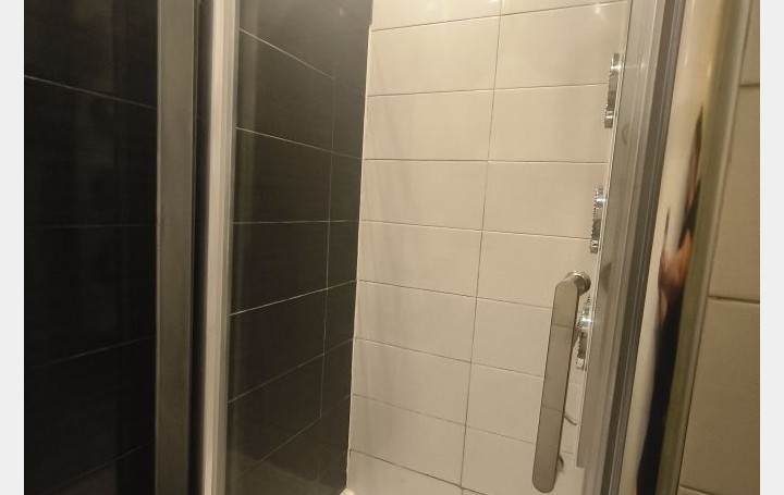 2 Pièces NIMES (30000)  53 m2 620 € 