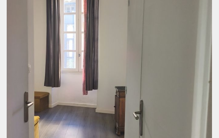 2 Pièces NIMES (30000)  47 m2 660 € 