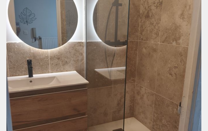 2 Pièces NIMES (30000)  47 m2 660 € 