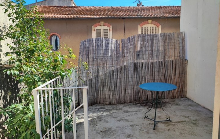 Maison de ville NIMES (30000)  90 m2 178 500 € 