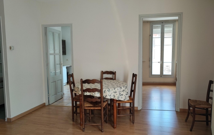 Maison de ville NIMES (30000)  90 m2 178 500 € 