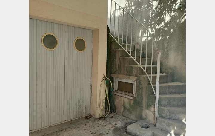 Maison de ville NIMES (30000)  90 m2 178 500 € 