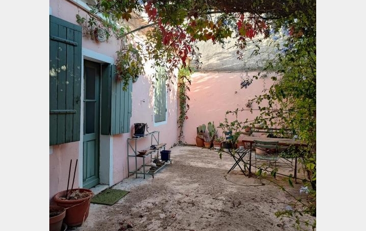 Maison de ville NIMES (30000)  92 m2 475 000 € 